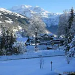Waldrand 3*