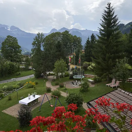 Waldrand Hotel Lenk