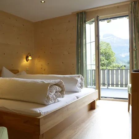 Waldrand Hotel Lenk