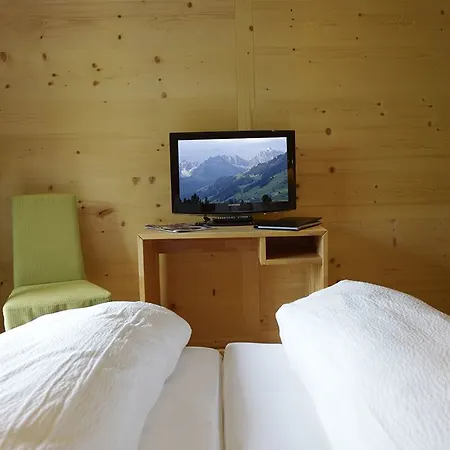 Waldrand 3*