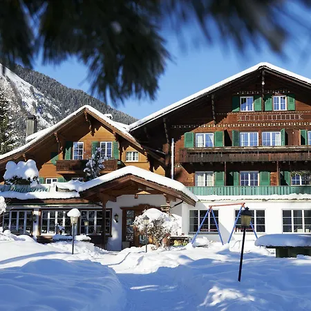 Waldrand מלון 3*