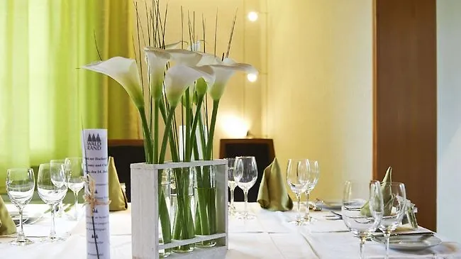 Waldrand Hotel 3*
